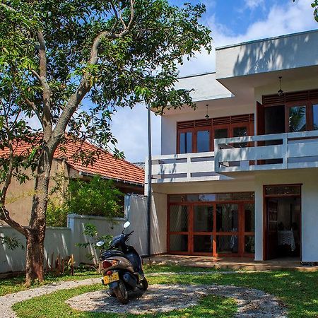 The Vintage Club Hostel Dehiwala-Mount Lavinia Kültér fotó